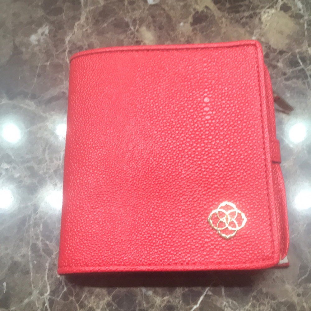 Kendra Scott Jewelry Case